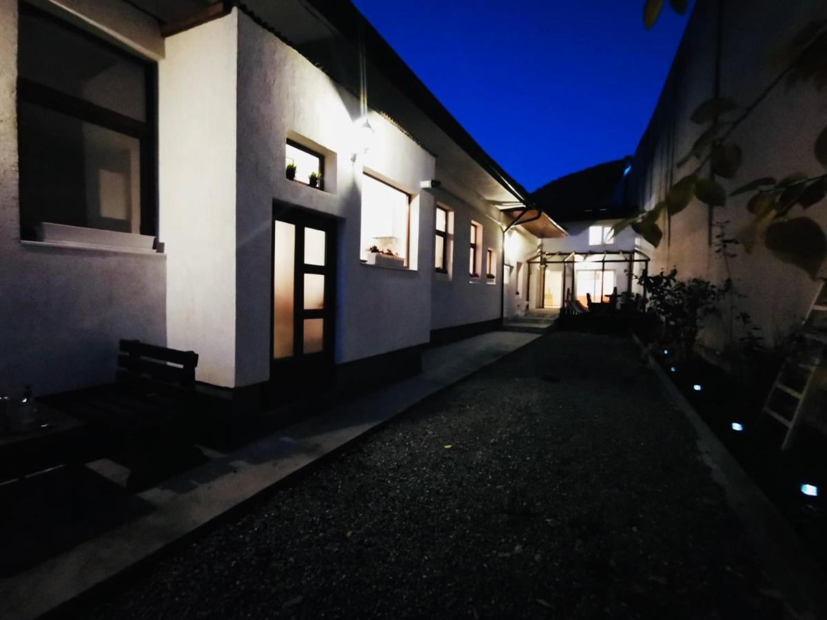 Londof Housing City Center Brasov 아파트 외부 사진