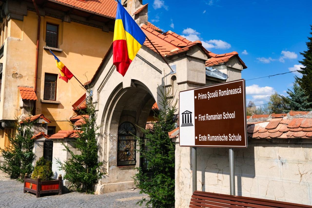 Londof Housing City Center Brasov 아파트 외부 사진